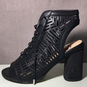 Sam Edelman 6.5 Style: Rocco PP Black Boot Sandals